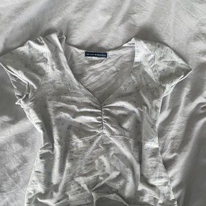 Brandy Melville Women's White and Blue Crop-top